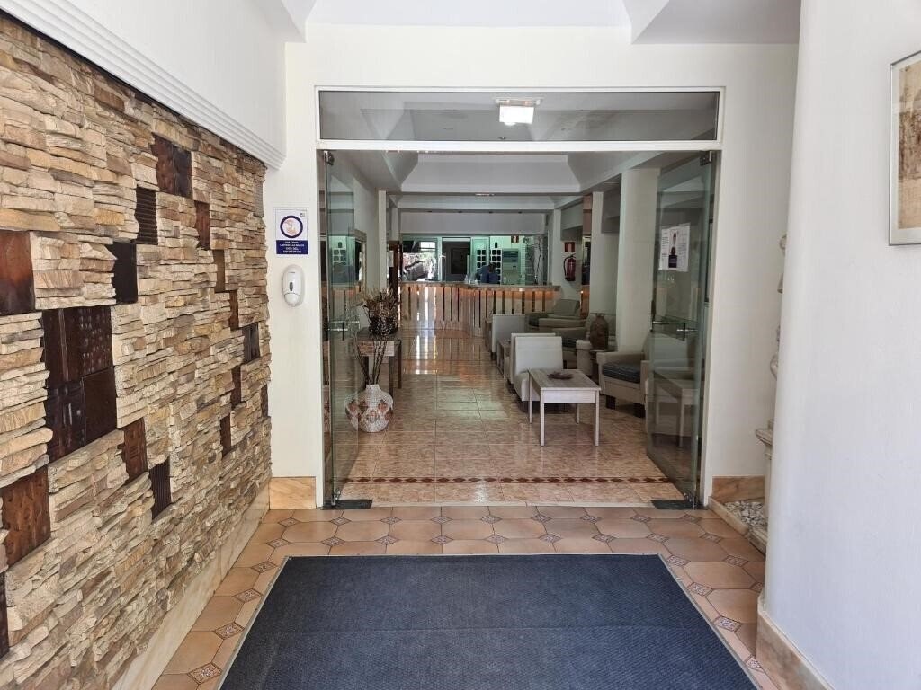 Hotel Catalina Park 2*