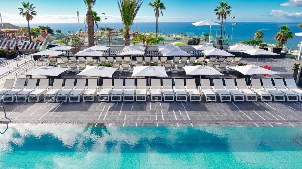 Готель Ura Lara Apartments 3*