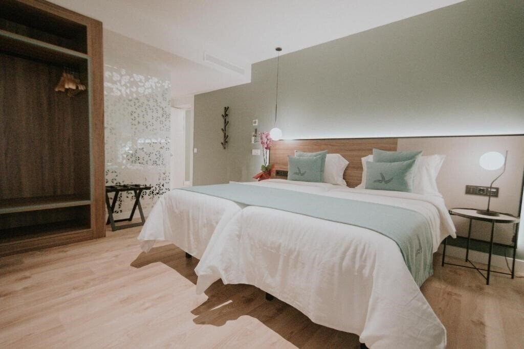 Hotel Catalina Plaza Hotel Sostenible 3*