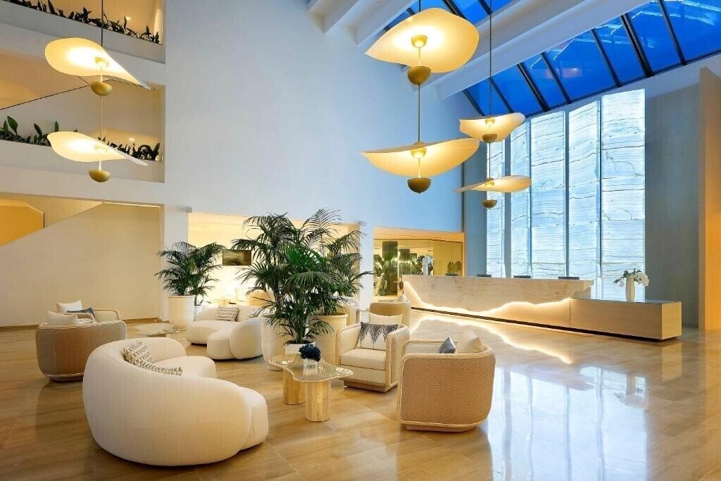 Фотографія Grand Palladium Select Palace Ibiza 5*