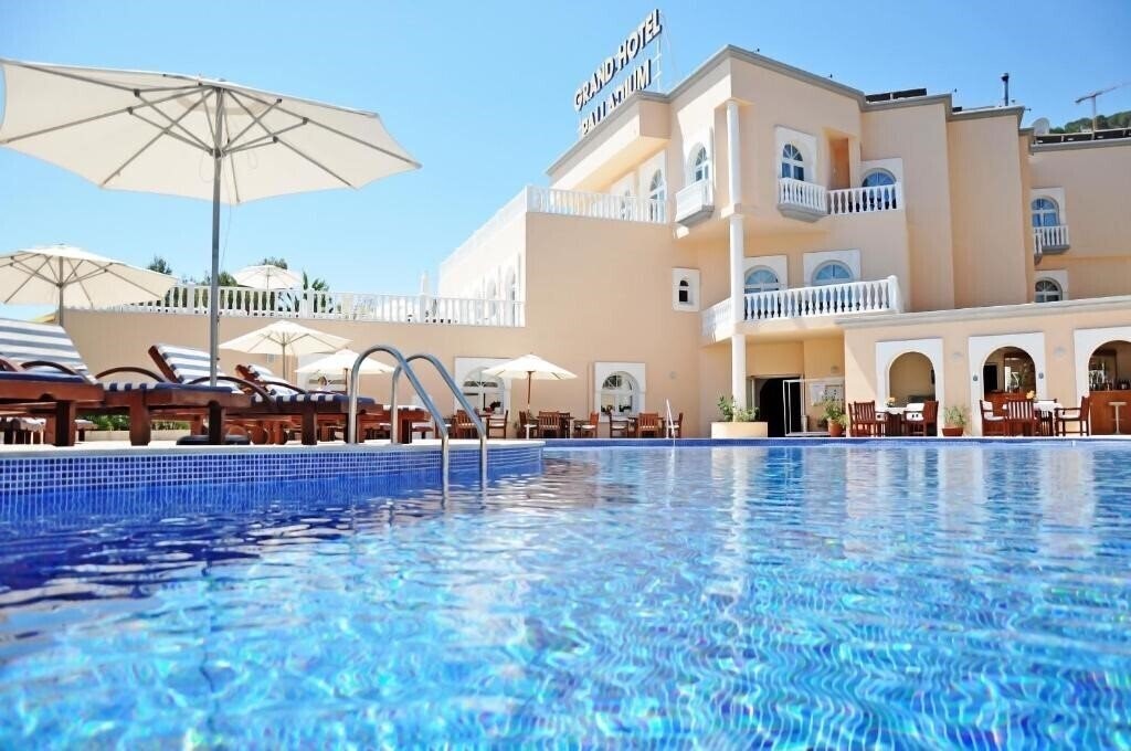 Готель Grand Hotel Palladium 5*
