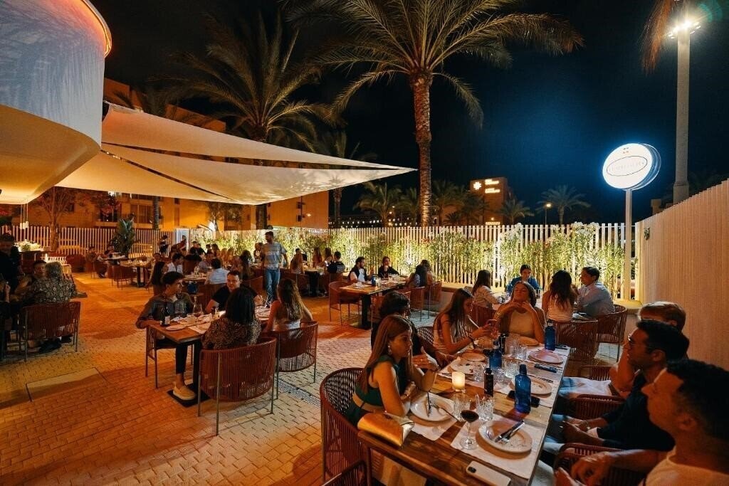 Zdjęcie El Hotel Pacha 4*