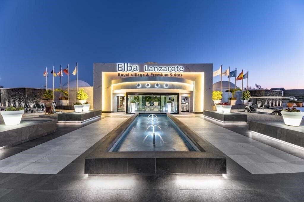 Фото Elba Lanzarote Royal Village Resort 4*