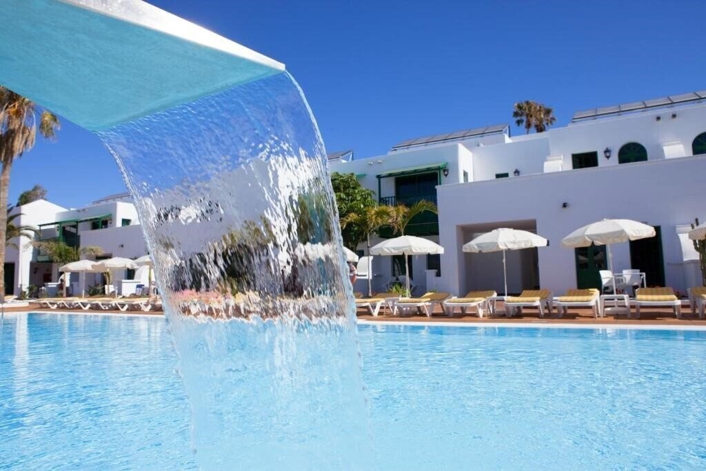 Готель Gloria Izaro Club 4*