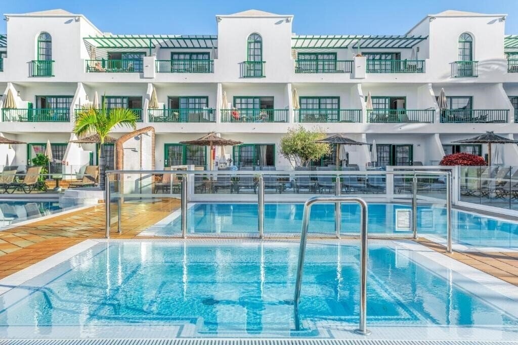 Hotel Club del Carmen 3*