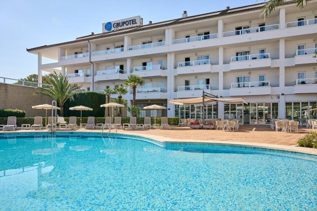 Готель Grupotel Alcudia Suite 4*