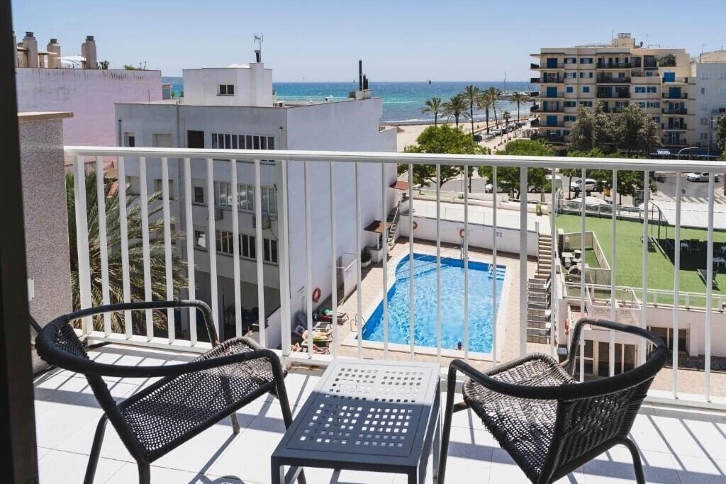 Готель Amic Miraflores 3*