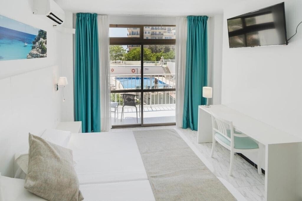 Зображення Amic Miraflores 3*