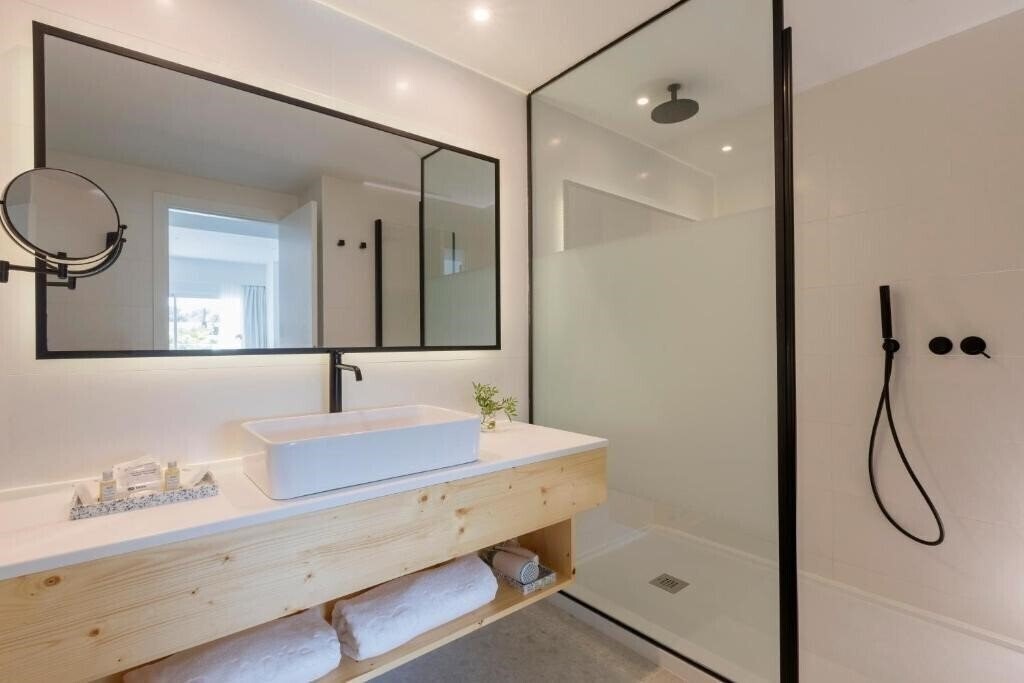 Zdjęcie Hm Ayron Park 3*