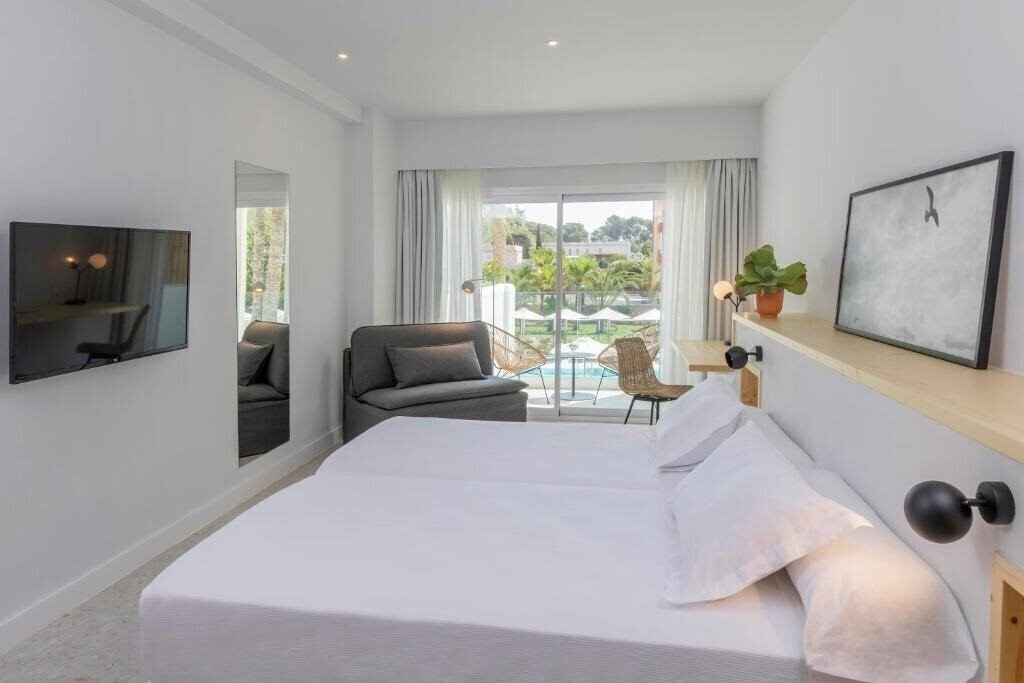 Zdjęcie Hm Ayron Park 3*