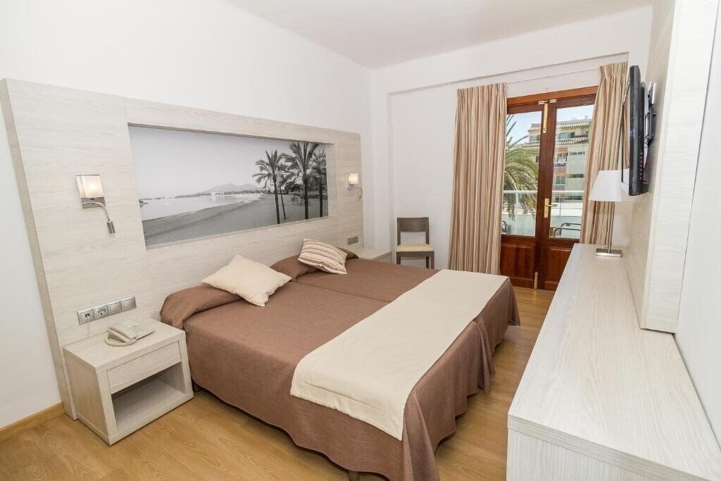 Фото Eix Alcudia (Only Adults) 4*