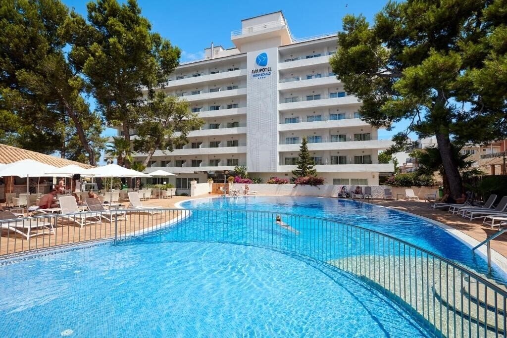 Готель Grupotel Montecarlo 3*