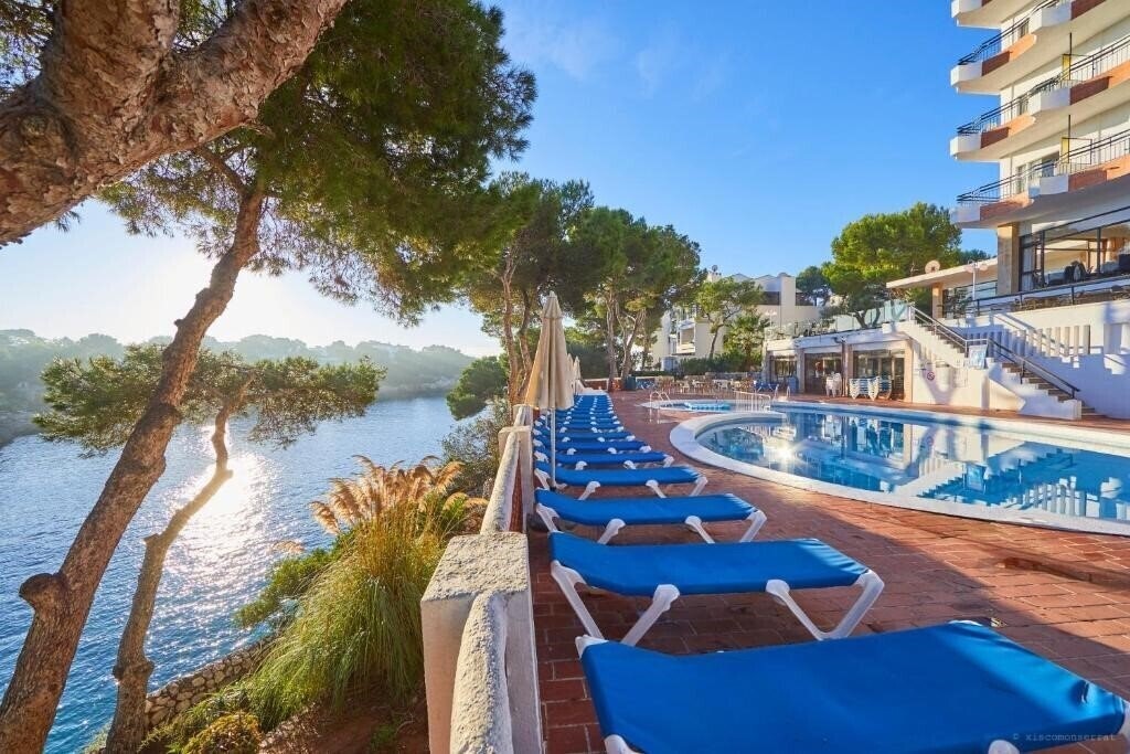 Hotel Gavimar Cala Ferrera 3*