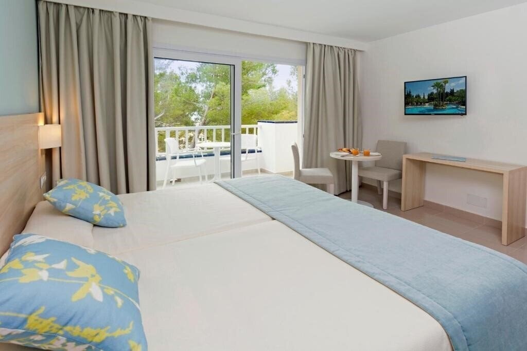 Zdjęcia HSM S'Olivera 4*