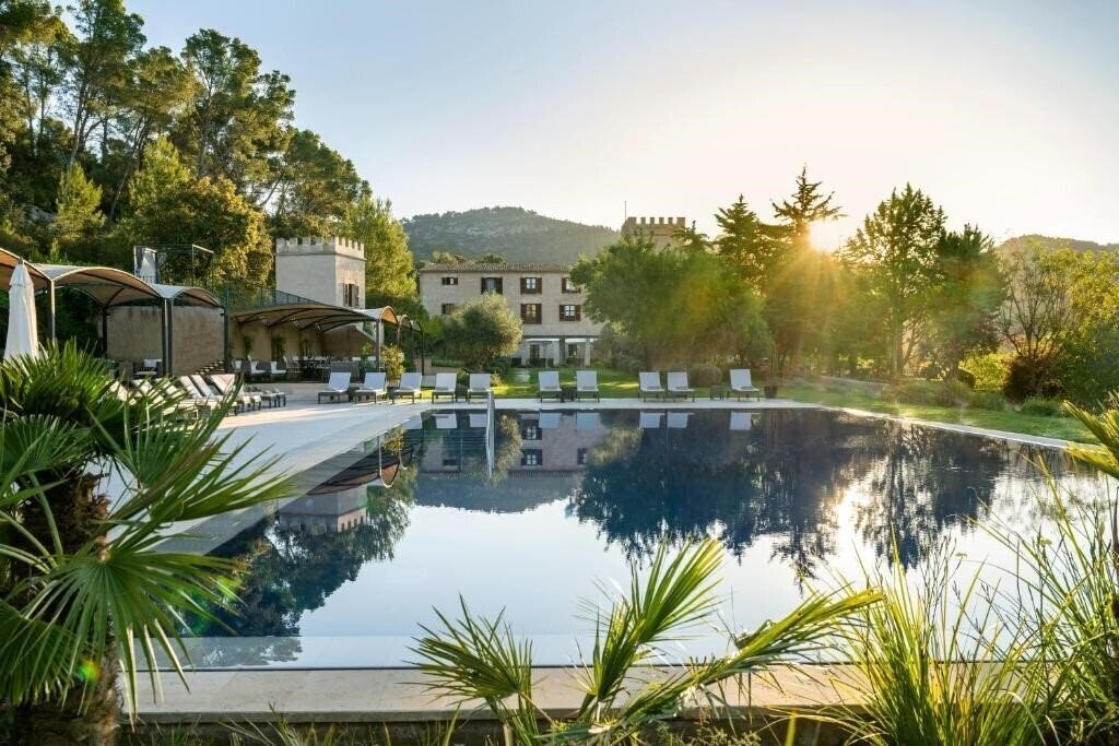 Hotel Castell Son Claret 5*