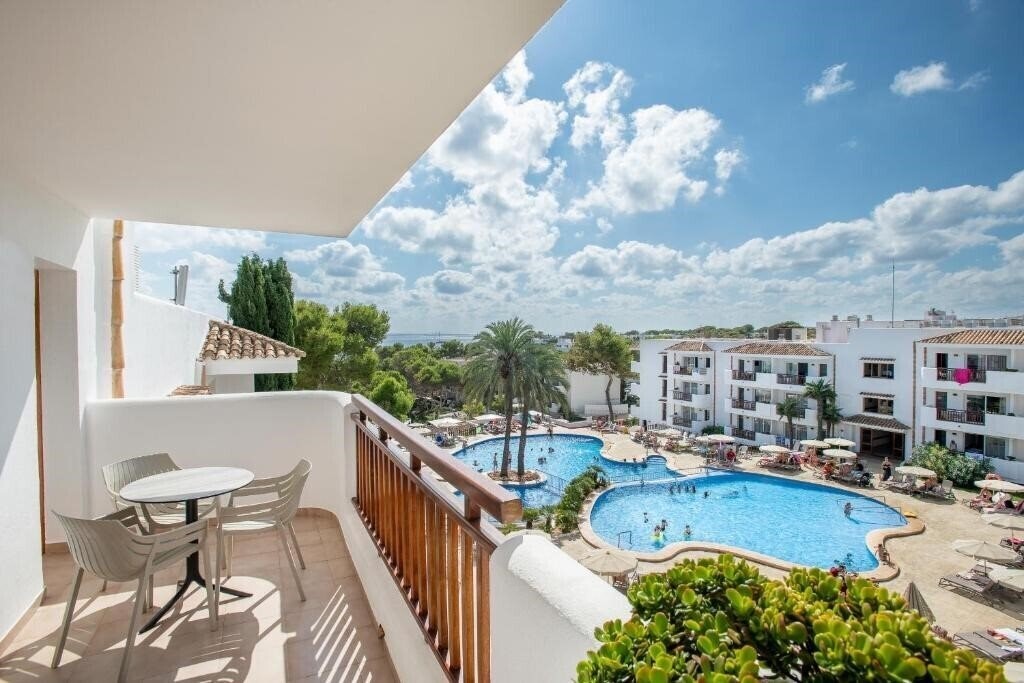 Фотографія Inturotel Cala Azul Park 3*