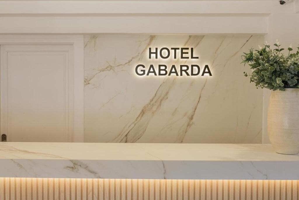 Zdjęcie Gabarda & Gil 1*