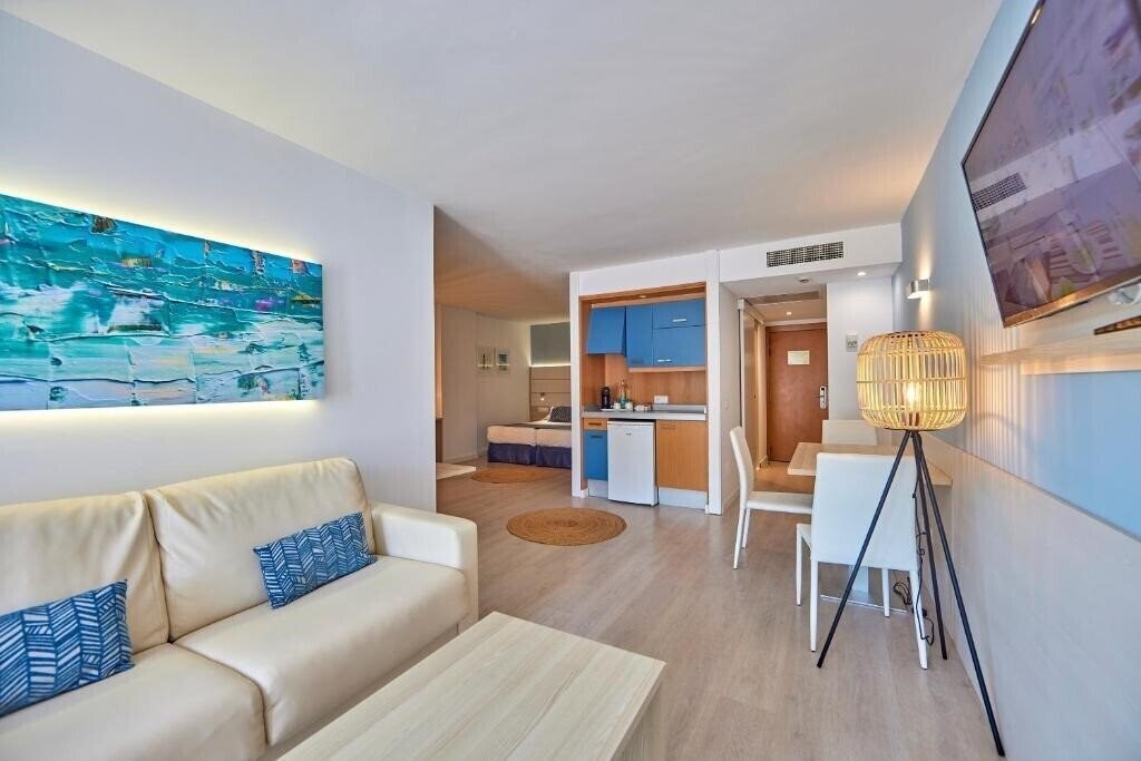 Картинка Tomir Portals Suites 3*