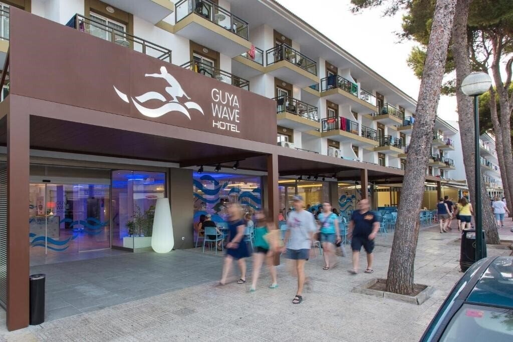 Отель Guya Wave 3*