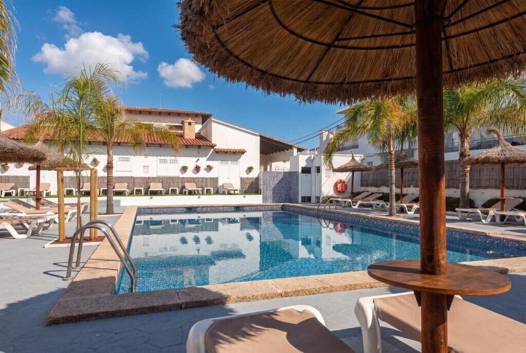 Zdjęcie Chevy Hotel & Suites 3*