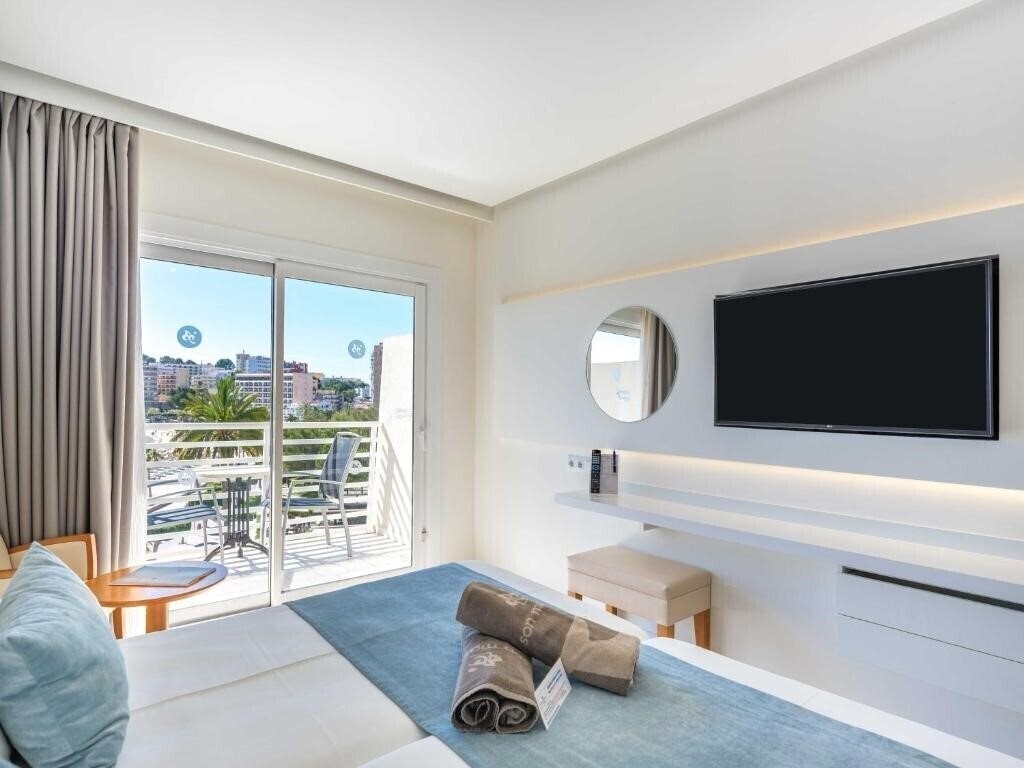 Zdjęcie Son Matias Beach 4*