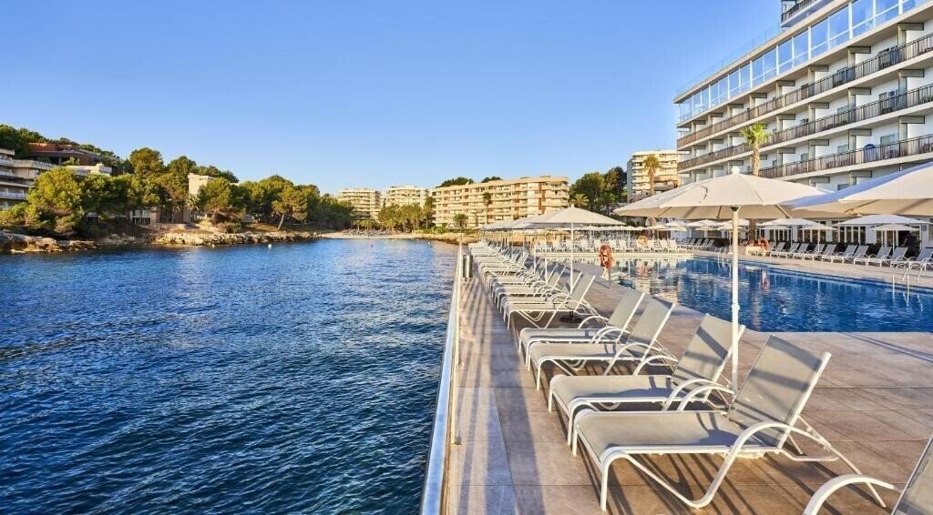 Готель Globales Cala Vinas 4*