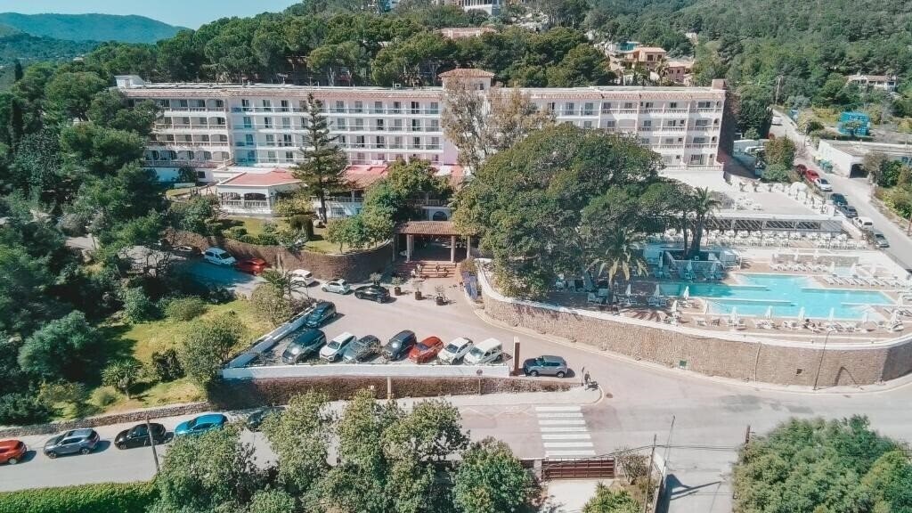 Готель Na Taconera (Cala Ratjada) 4*