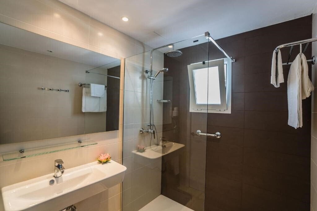 Zdjęcie Holiday Center (Santa Ponsa) 3*