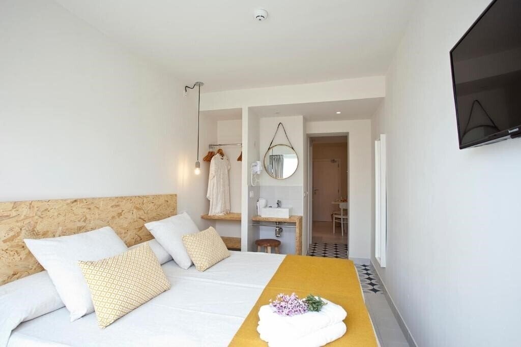 Zdjęcie Cala Morlanda Estudios 3*