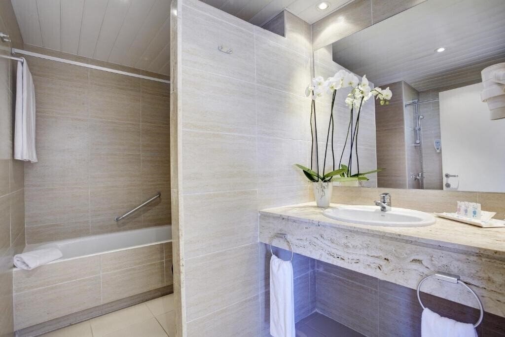 Zdjęcie Grupotel Mallorca Mar (ex. Tui Blue Grupotel Mallorca Mar) 4*