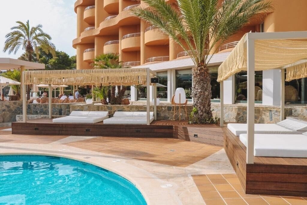 Фотографія Marins Beach Club (ex. Marins Cala Nau) 4*