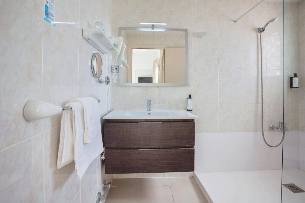 Zdjęcie Petit Garden Hotel By Flacalco 3*