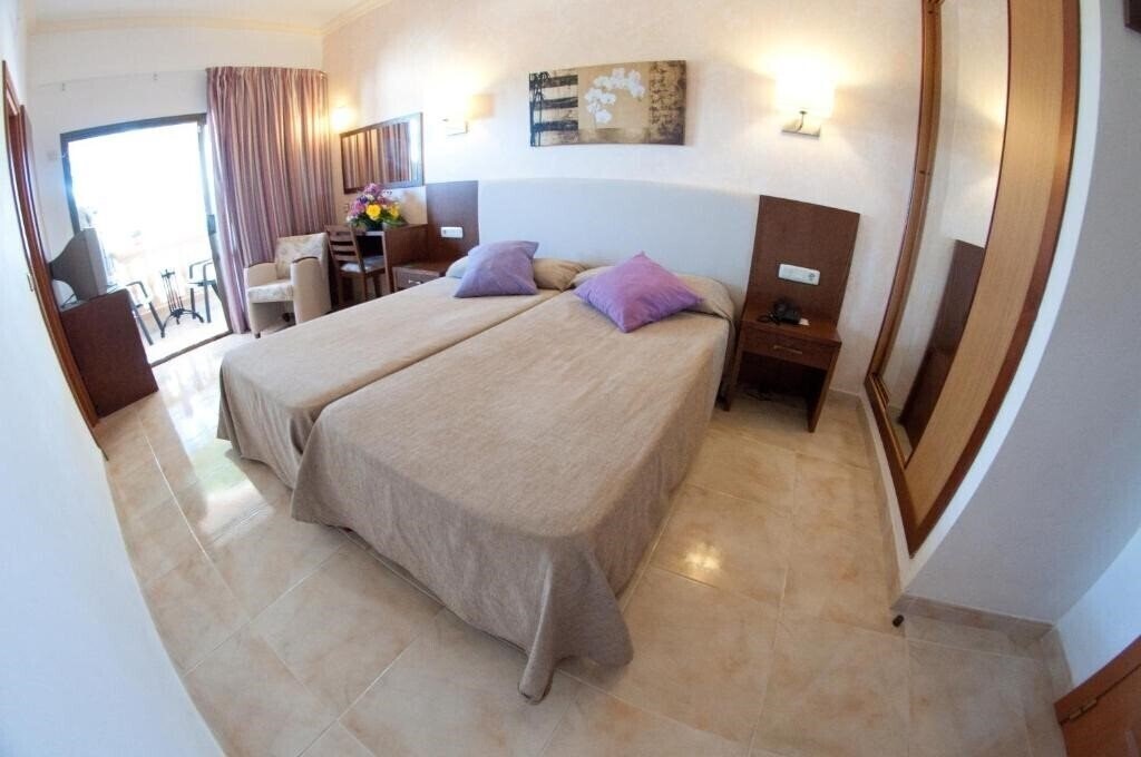 Zdjęcie Cala Gat 4*