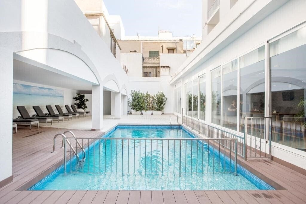 Готель Planet One 3*