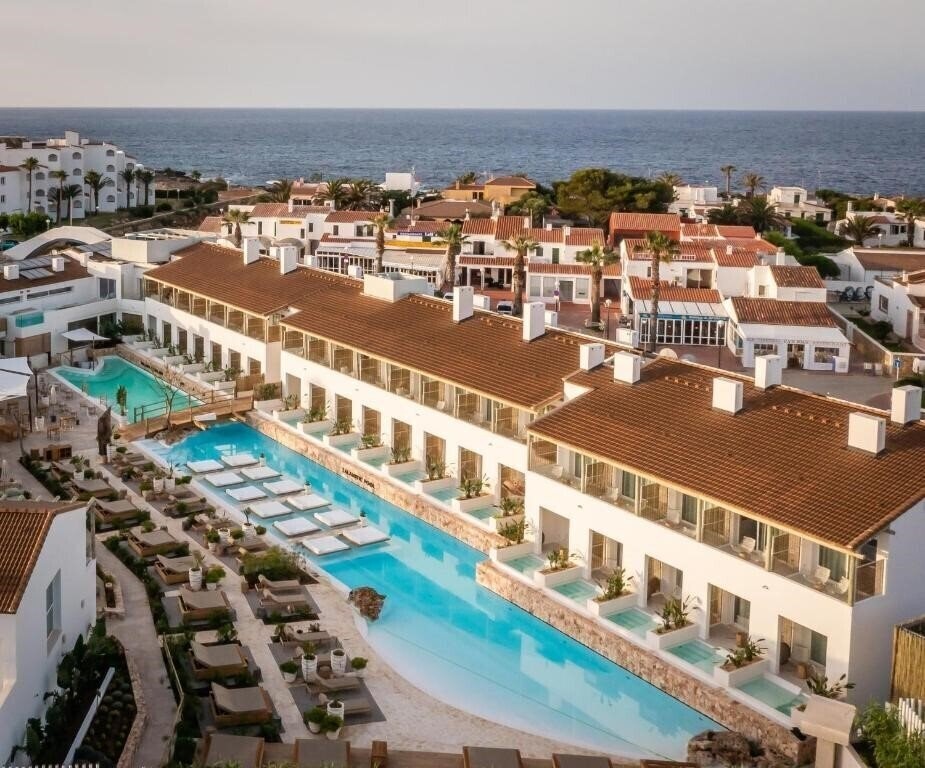 Hotel Lago Resort Menorca - Suites del Lago 5*
