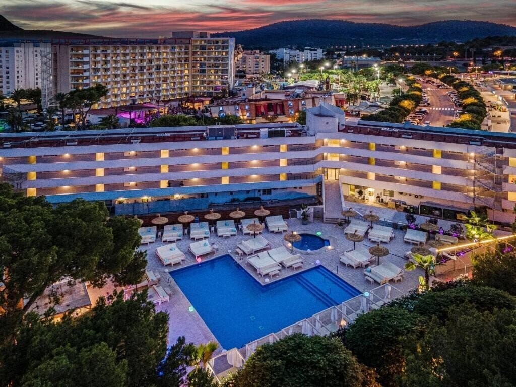Отель Apartamentos Inn 3*