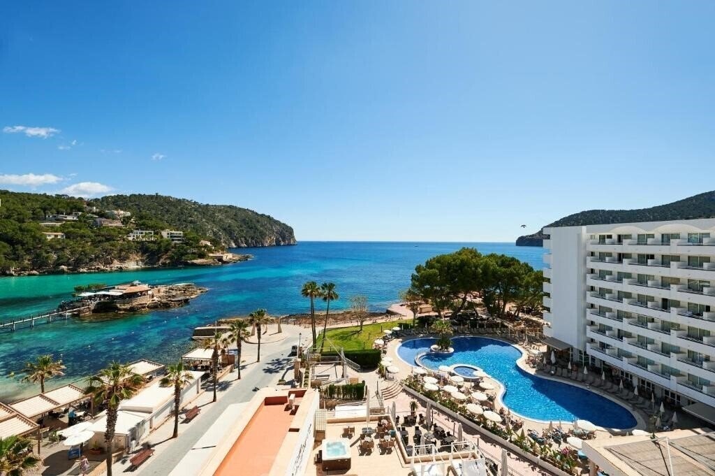Готель Alua Gran Camp de Mar 4*