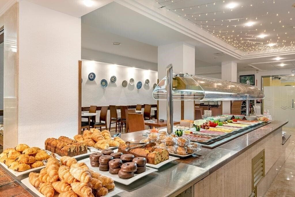 Изображение Biniamar Hotel 4*