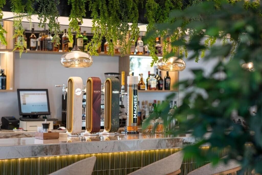 Zdjęcie Valentin Paguera 3*