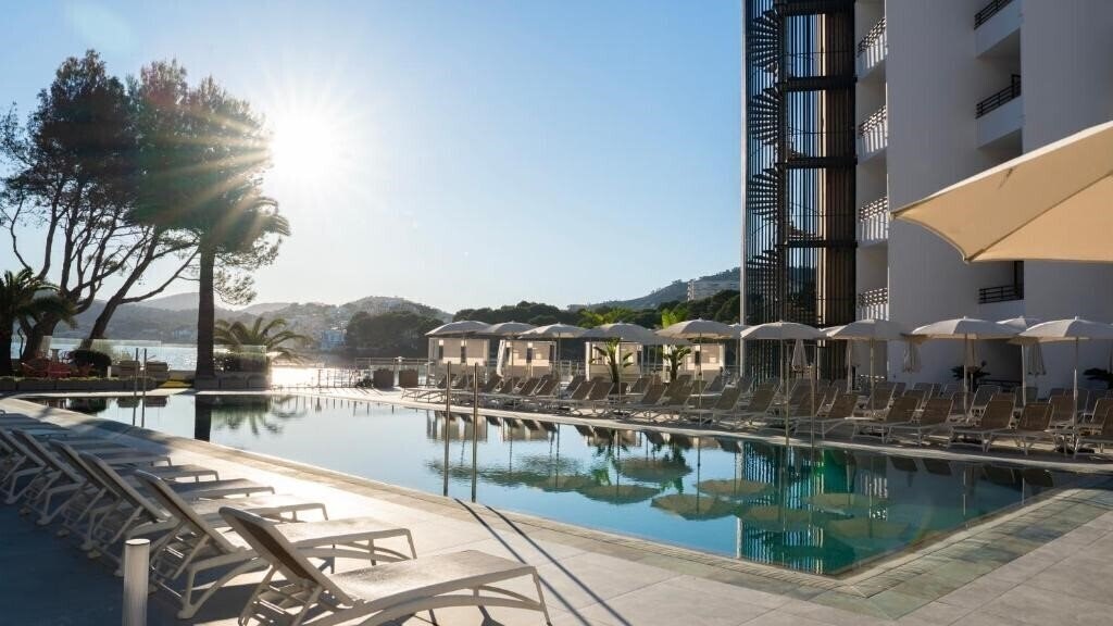 Готель Vibra Beverly Playa 4*