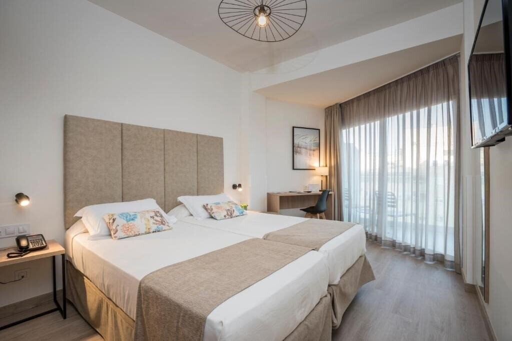 Фото Las Arenas Can Pastilla 4*