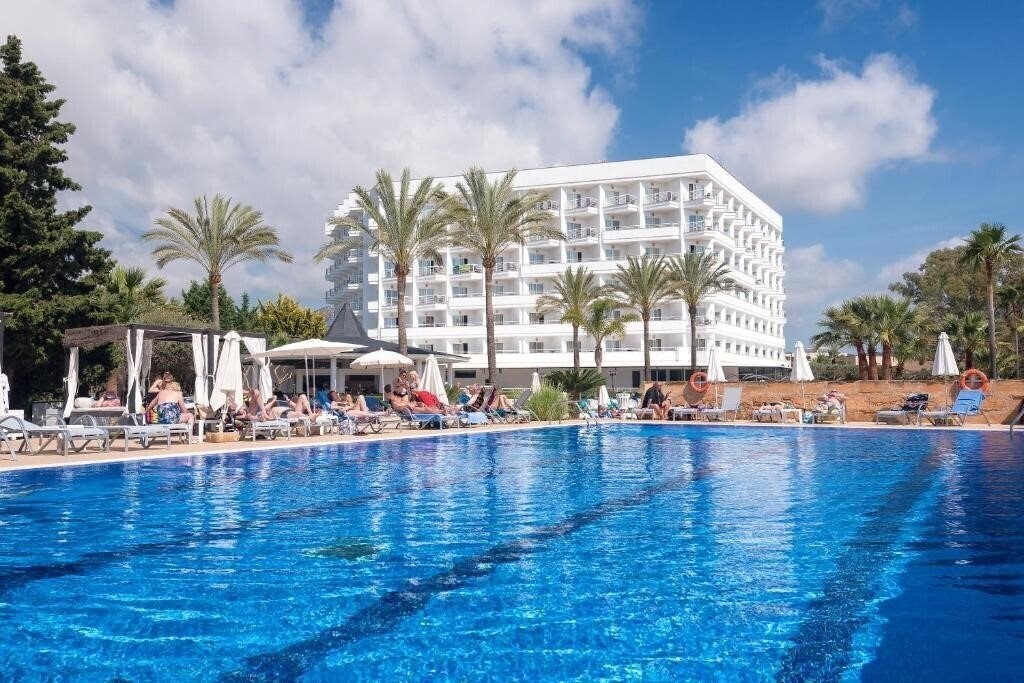 Hotel Cala Millor Garden 4*