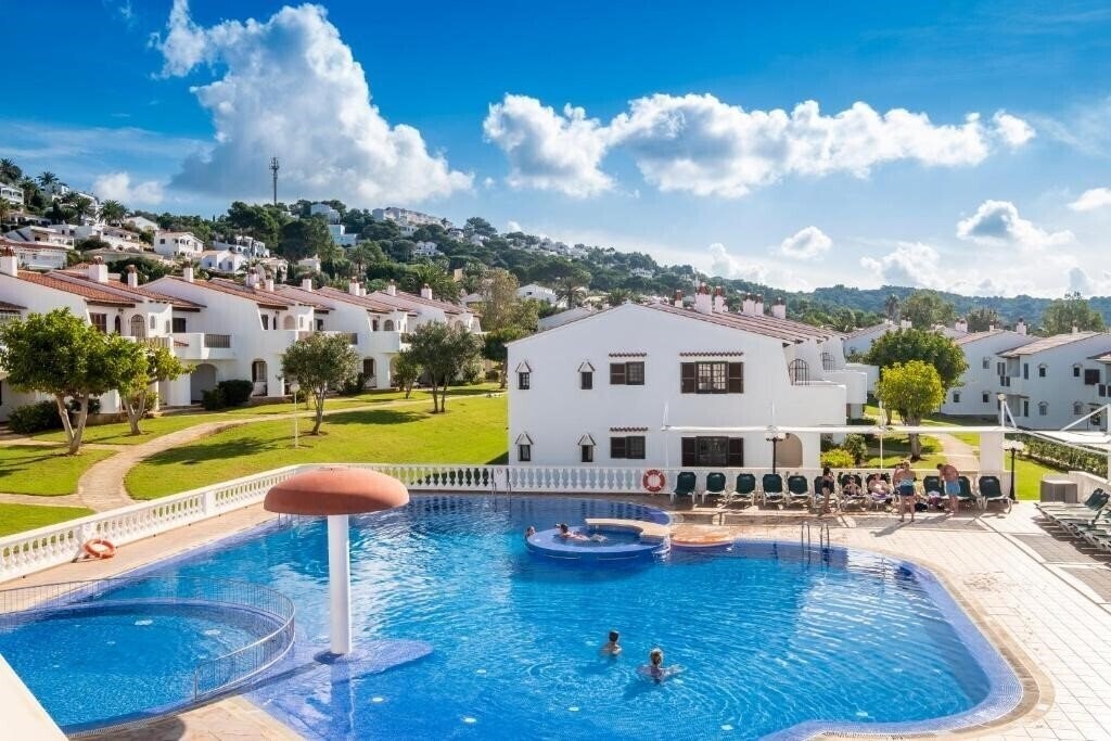 Фотографія Son Bou Gardens Apts апартаменты