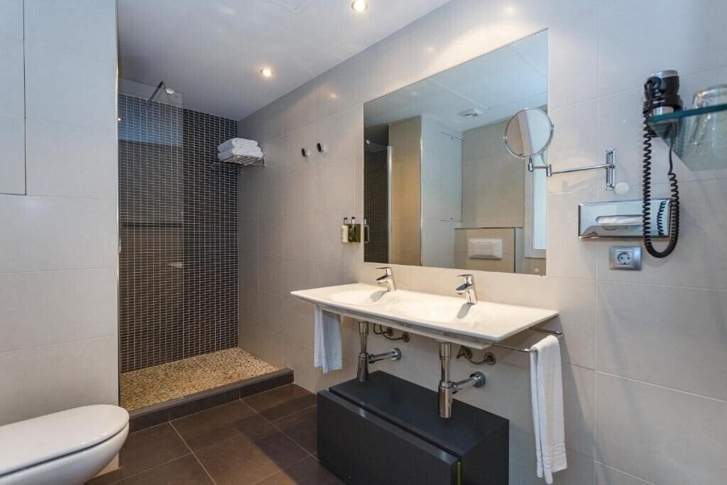 Zdjęcie Artiem Audax 4*