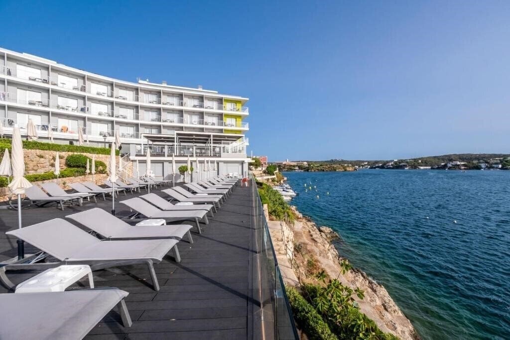 Зображення Artiem Carlos 4*