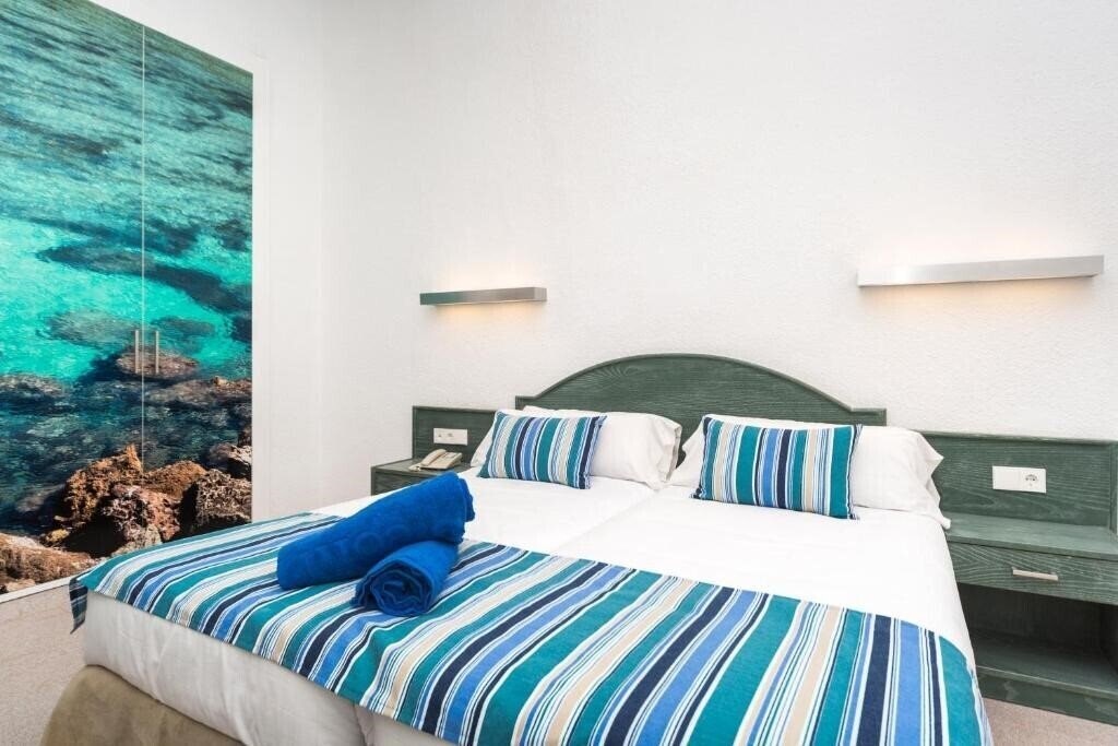 Zdjęcia Globales Cala'N Blanes 3*