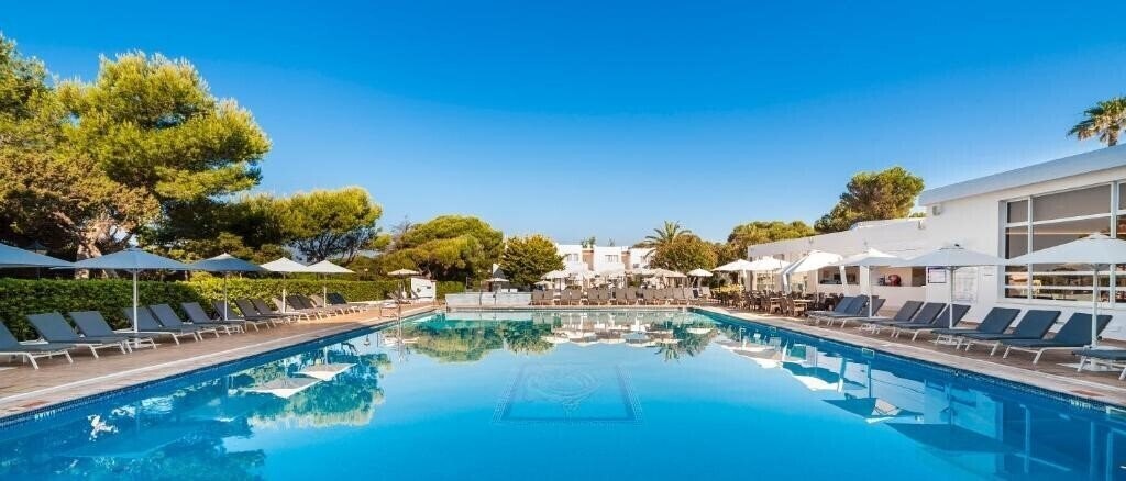 Готель Globales Lord Nelson 4*