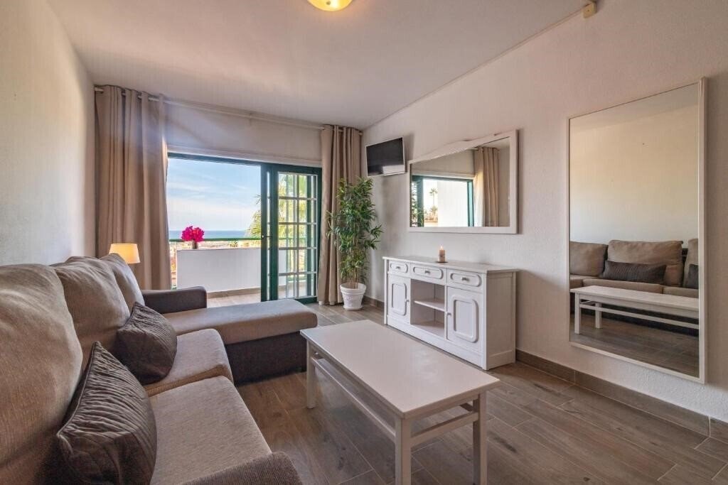 Zdjęcie Aparthotel Neptuno 3*