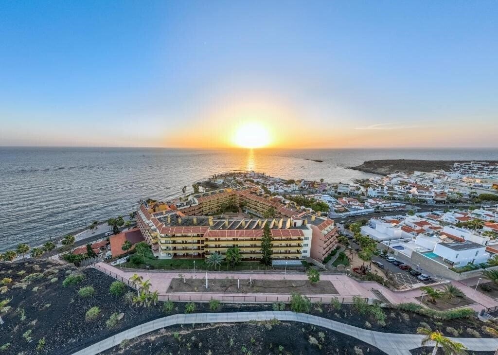 Hotel Hovima Jardin Caleta 3*