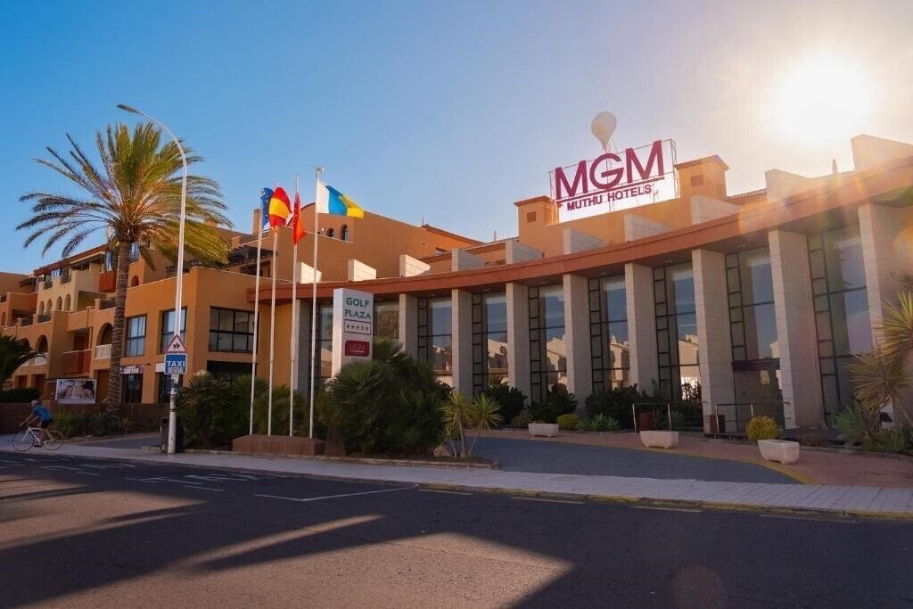 Фотографія Grand Muthu Golf Plaza Hotel & SPA 5*